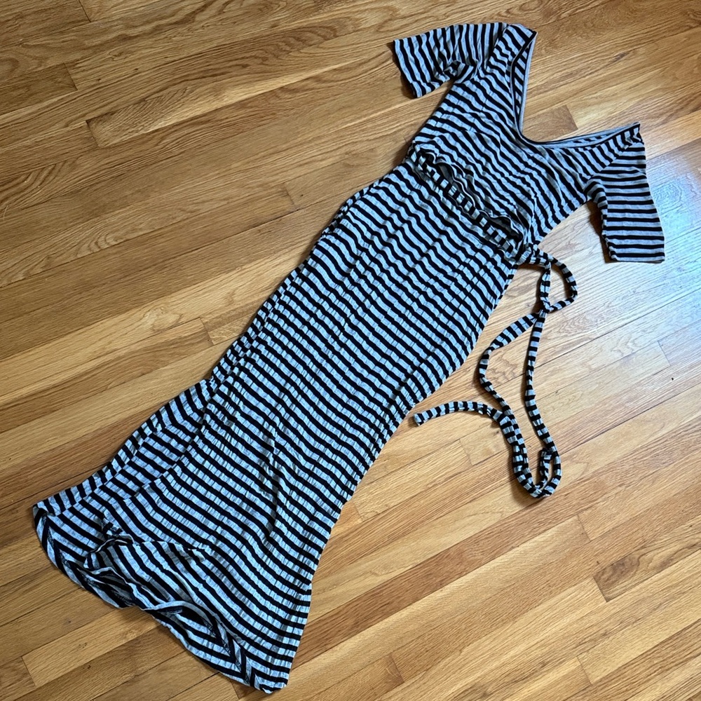 Latched Mama black/gray nursing Maxi Dress